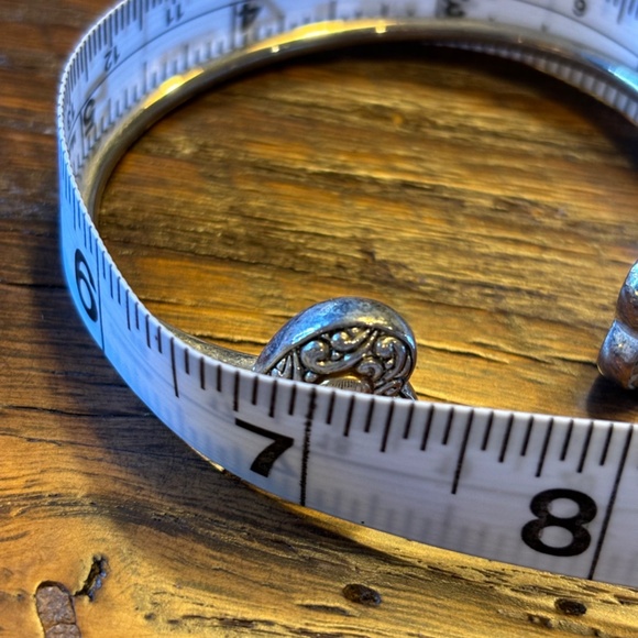 7.5" Silver and Gold Tone Heart Cuff Bracelet - Picture 5 of 9